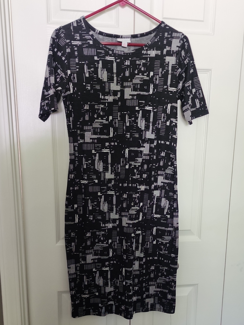 LuLaRoe Black & White Geo Midi Dress